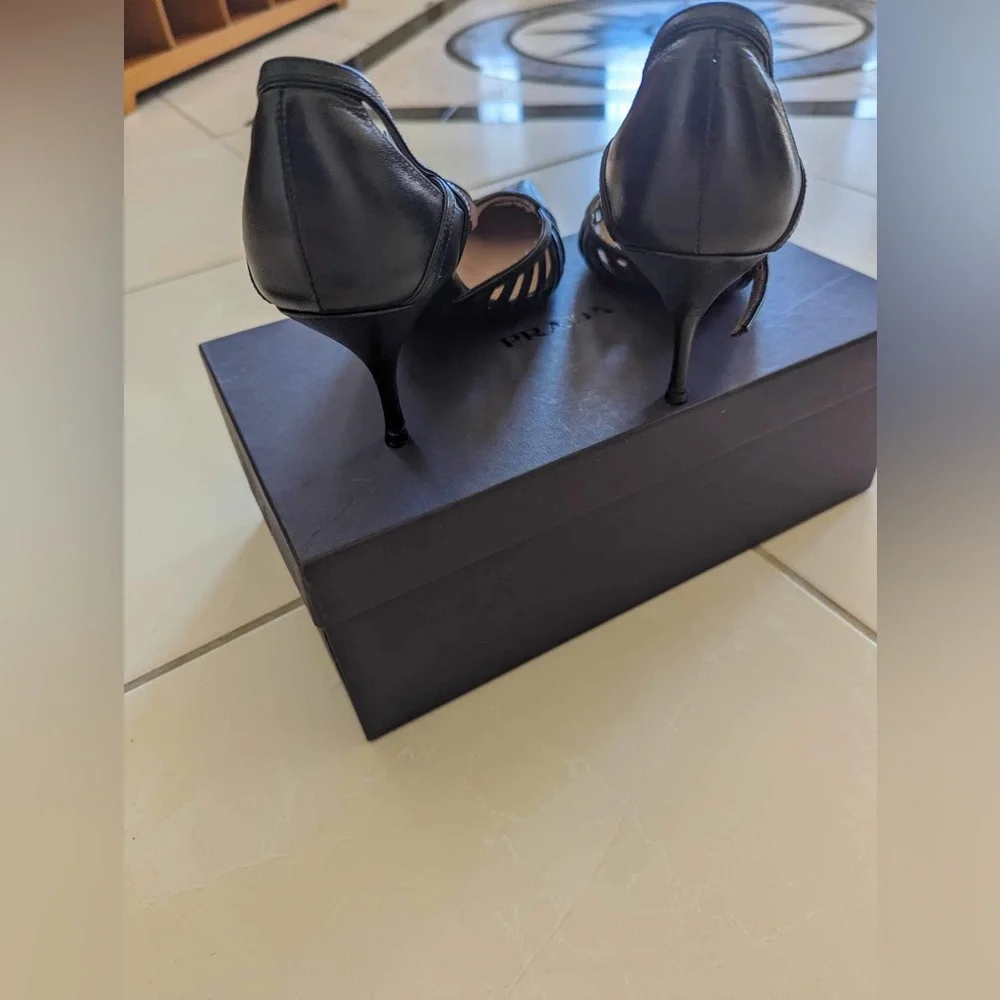 Prada Capretto Black Leather Heels Size: 39 - Picture 3 of 13